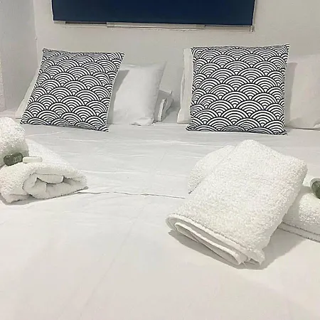 Casa Del Mar - Immaculate 1-Bed House In Benidorm