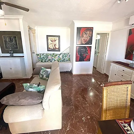 Casa Del Mar - Immaculate 1-Bed House In Benidorm Benidorm