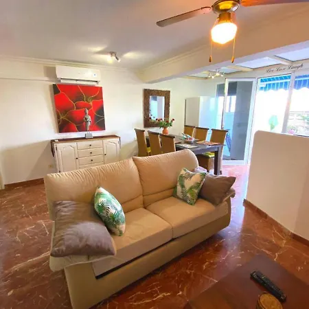 Casa Del Mar - Immaculate 1-Bed House In Benidorm *